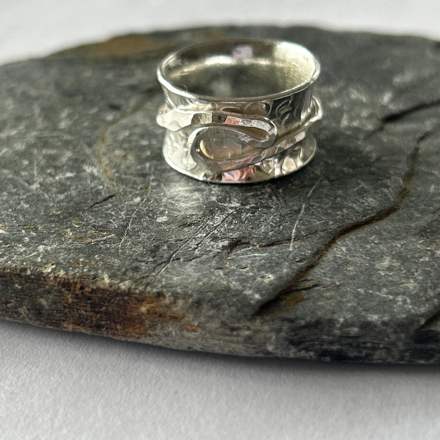 Wave Spinner Ring