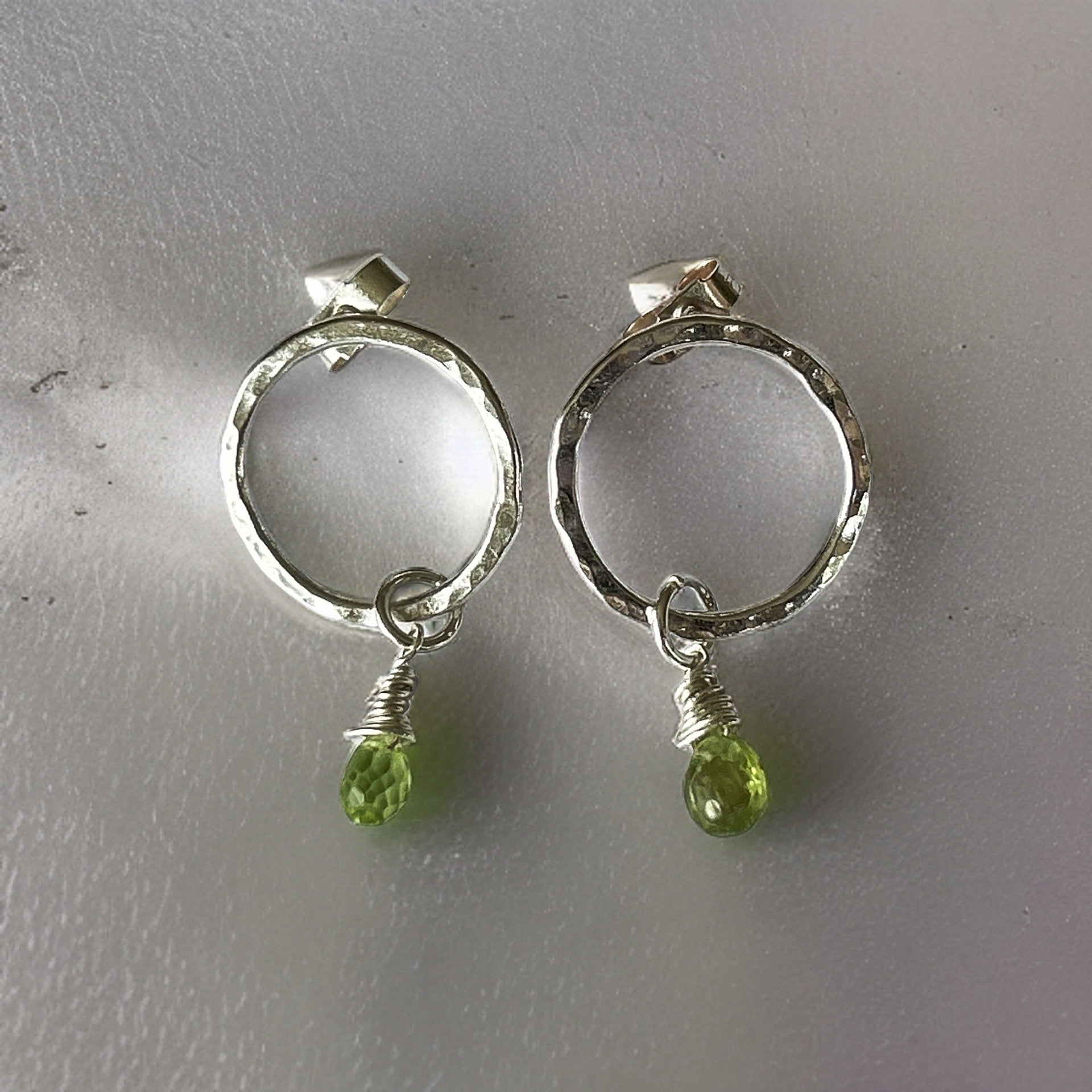 Silver hot sale peridot earrings